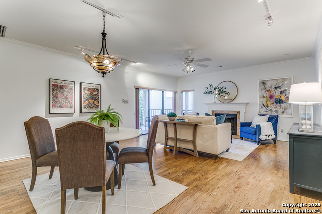 Image 9 of 26 For 1022 Navarro  306