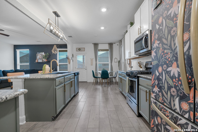 Image 15 of 36 For 9533 Bicknell Sedge