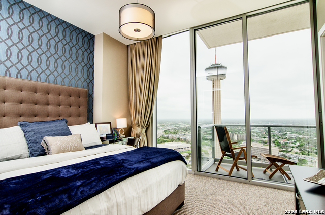 Image 2 of 8 For 610 Market E Unit 3017