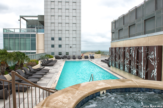 Image 7 of 8 For 610 Market E Unit 3017