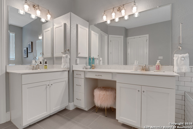 Image 21 of 40 For 28906 Balcones Crk