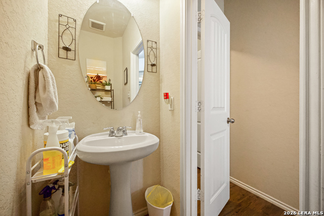 Image 24 of 30 For 1918 Marbach Woods