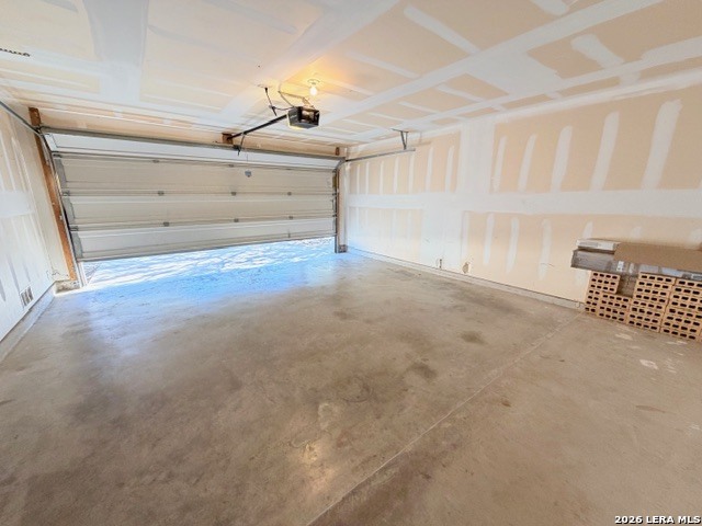 Image 21 of 21 For 819 Antler Post