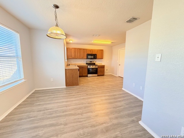 Image 7 of 21 For 819 Antler Post