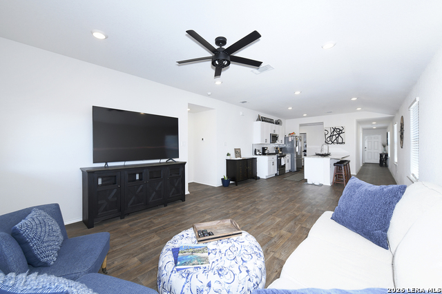 Image 11 of 29 For 14002 Kenyte Row