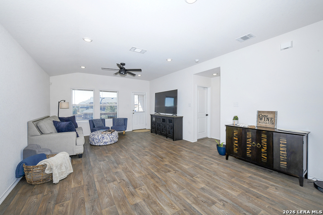 Image 8 of 29 For 14002 Kenyte Row