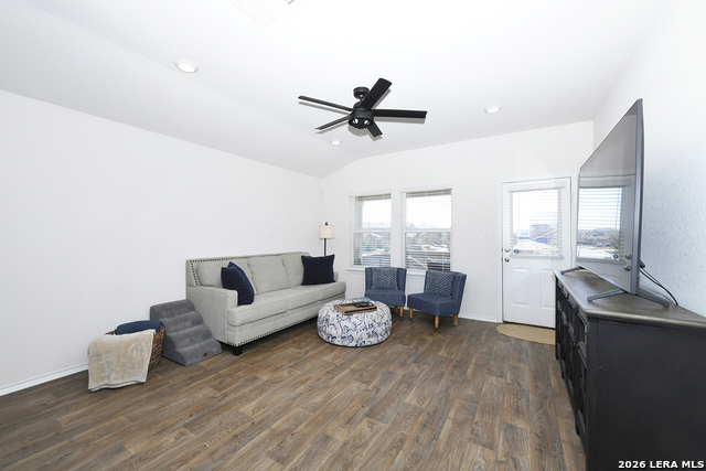 Image 9 of 29 For 14002 Kenyte Row