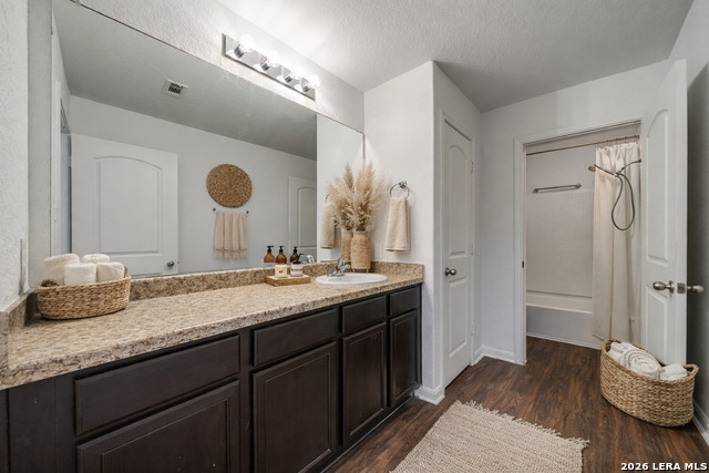 Image 21 of 22 For 6002 Southern Vista