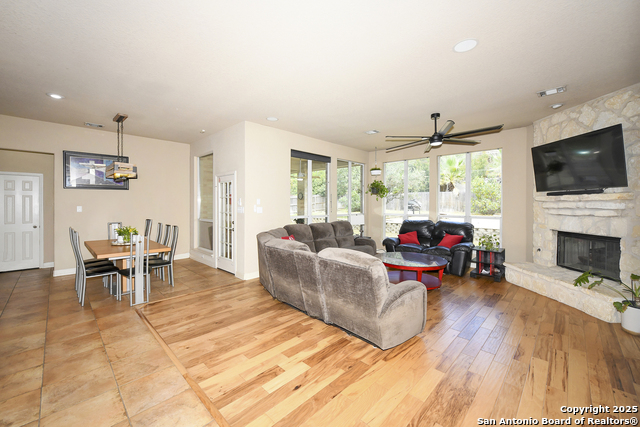 Image 13 of 52 For 14 Gazelle Fld