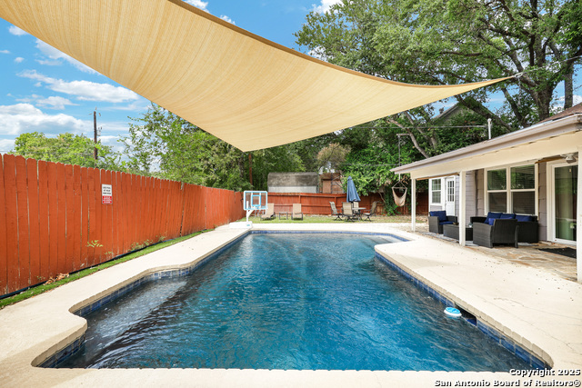 Image 31 of 36 For 13319 Stairock