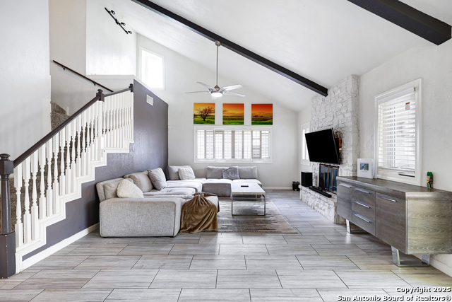 Image 6 of 36 For 13319 Stairock