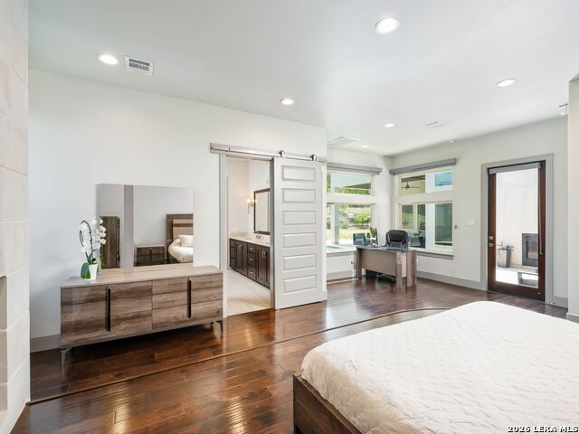 Image 25 of 50 For 23214 Edens Canyon