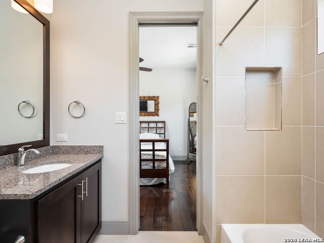 Image 31 of 50 For 23214 Edens Canyon