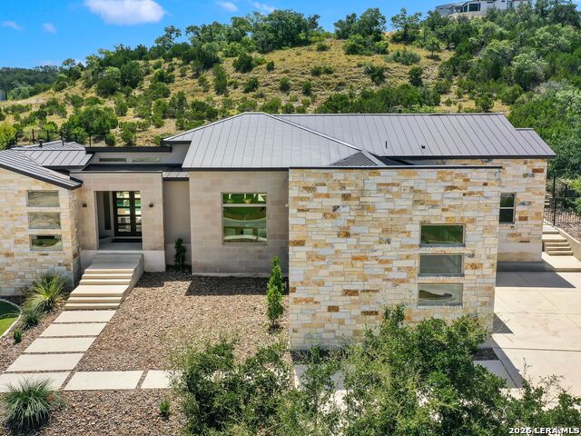 Image 46 of 50 For 23214 Edens Canyon