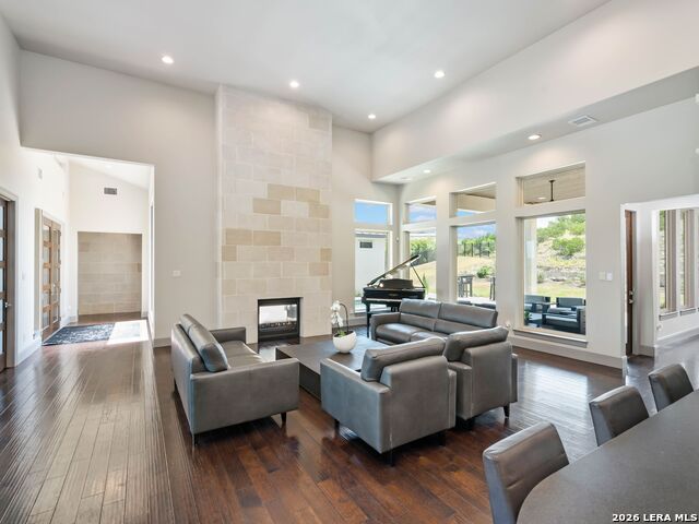 Image 7 of 50 For 23214 Edens Canyon