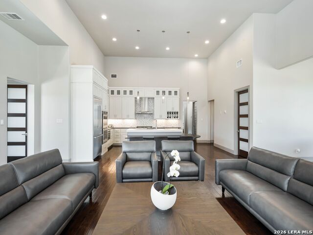 Image 8 of 50 For 23214 Edens Canyon