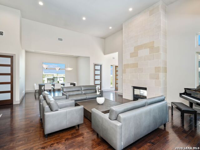 Image 9 of 50 For 23214 Edens Canyon