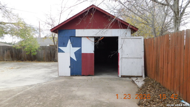 Image 28 of 30 For 1217 Vivian  