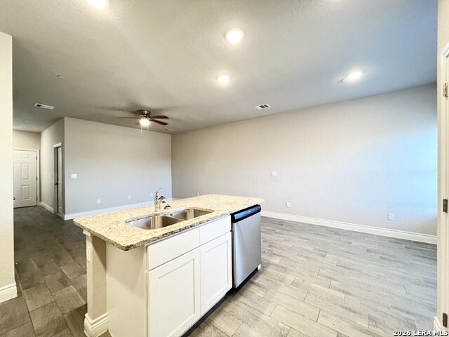 Image 14 of 39 For 7822 Savannah Brooks