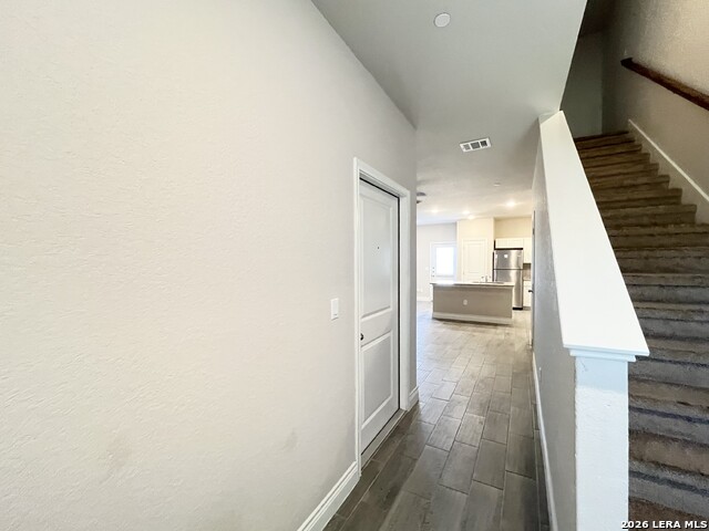 Image 7 of 39 For 7822 Savannah Brooks