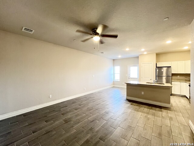 Image 8 of 39 For 7822 Savannah Brooks