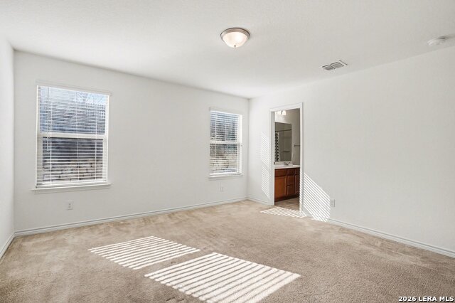 Listing photo id 14 for 643 Anthem Ln