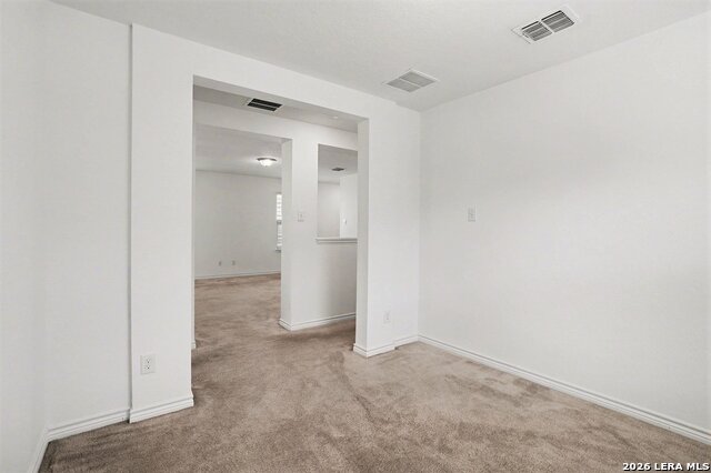 Listing photo id 18 for 643 Anthem Ln