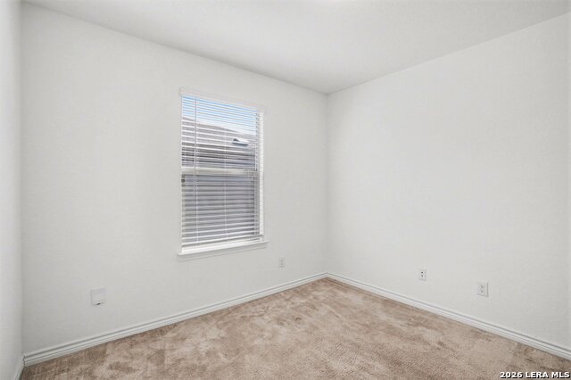 Listing photo id 26 for 643 Anthem Ln