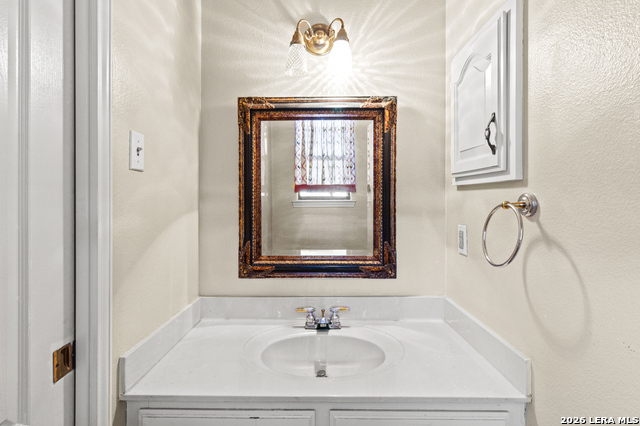 Image 19 of 25 For 500 River Oak