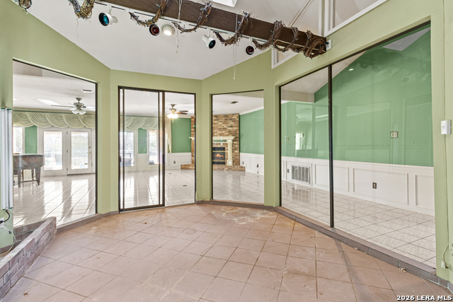 Image 8 of 25 For 500 River Oak