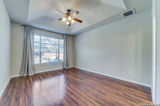 Image 13 of 25 For 26875 Hogan  