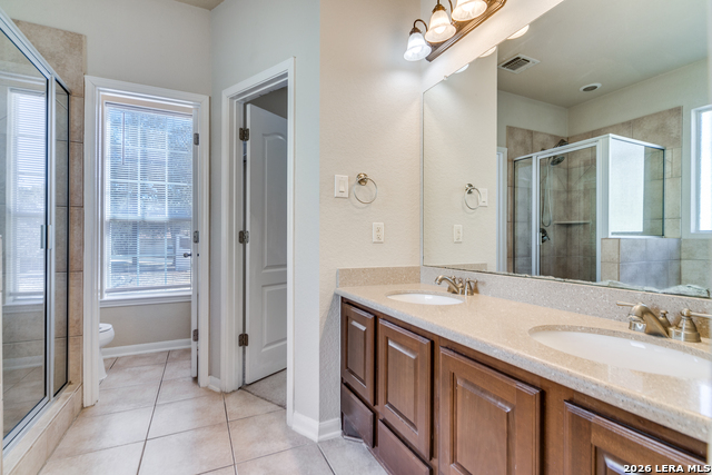 Image 14 of 25 For 26875 Hogan  