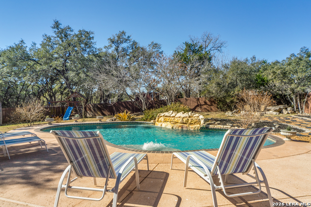 Image 21 of 25 For 26875 Hogan  