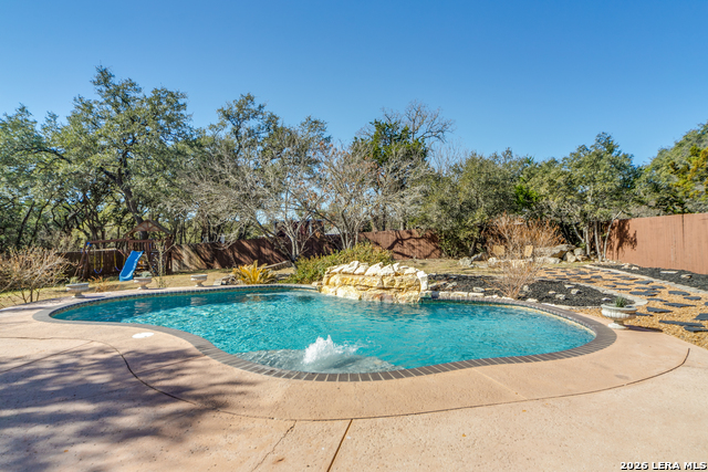 Image 25 of 25 For 26875 Hogan  