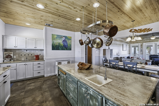 Image 12 of 50 For 70 Copano Ridge