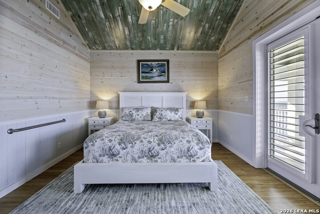 Image 16 of 50 For 70 Copano Ridge