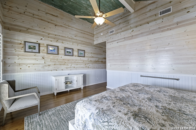 Image 18 of 50 For 70 Copano Ridge