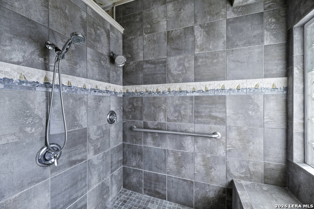 Image 22 of 50 For 70 Copano Ridge