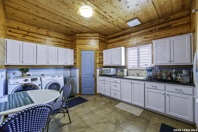 Image 28 of 50 For 70 Copano Ridge