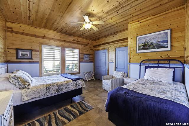 Image 31 of 50 For 70 Copano Ridge