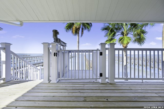 Image 4 of 50 For 70 Copano Ridge