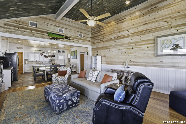 Image 7 of 50 For 70 Copano Ridge