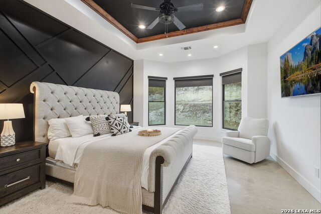 Image 15 of 49 For 8304 Monument Oak