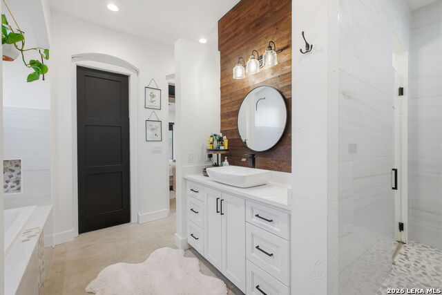 Image 19 of 49 For 8304 Monument Oak