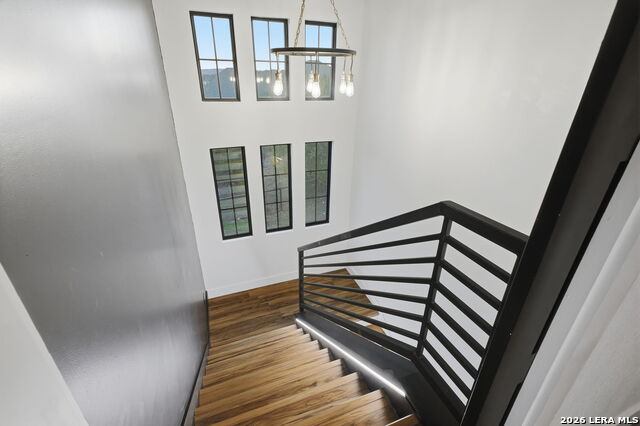 Image 31 of 49 For 8304 Monument Oak