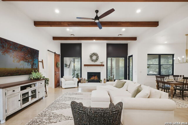 Image 7 of 49 For 8304 Monument Oak