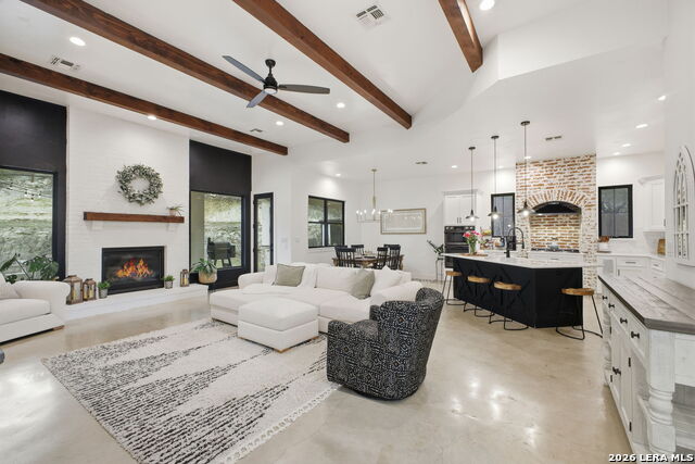 Image 8 of 49 For 8304 Monument Oak