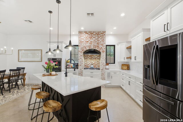 Image 9 of 49 For 8304 Monument Oak