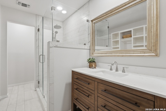 Listing photo id 12 for 13610 Cobble Way Cir