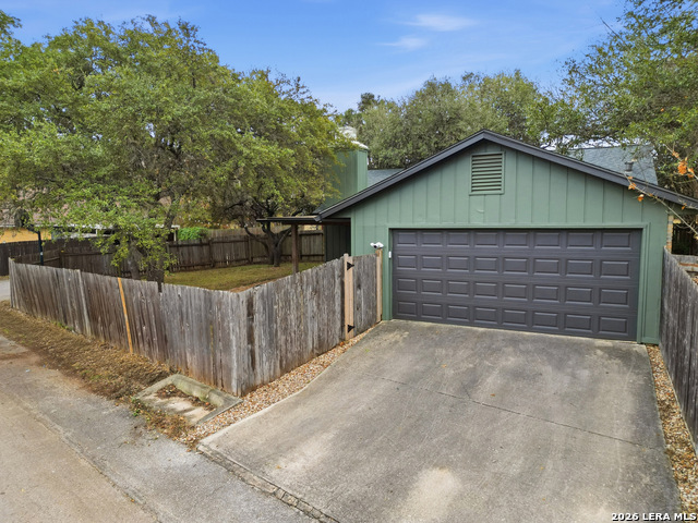 Listing photo id 22 for 13610 Cobble Way Cir